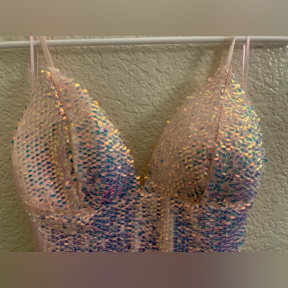 Sequin blush mini dress - Picture 5 of 5